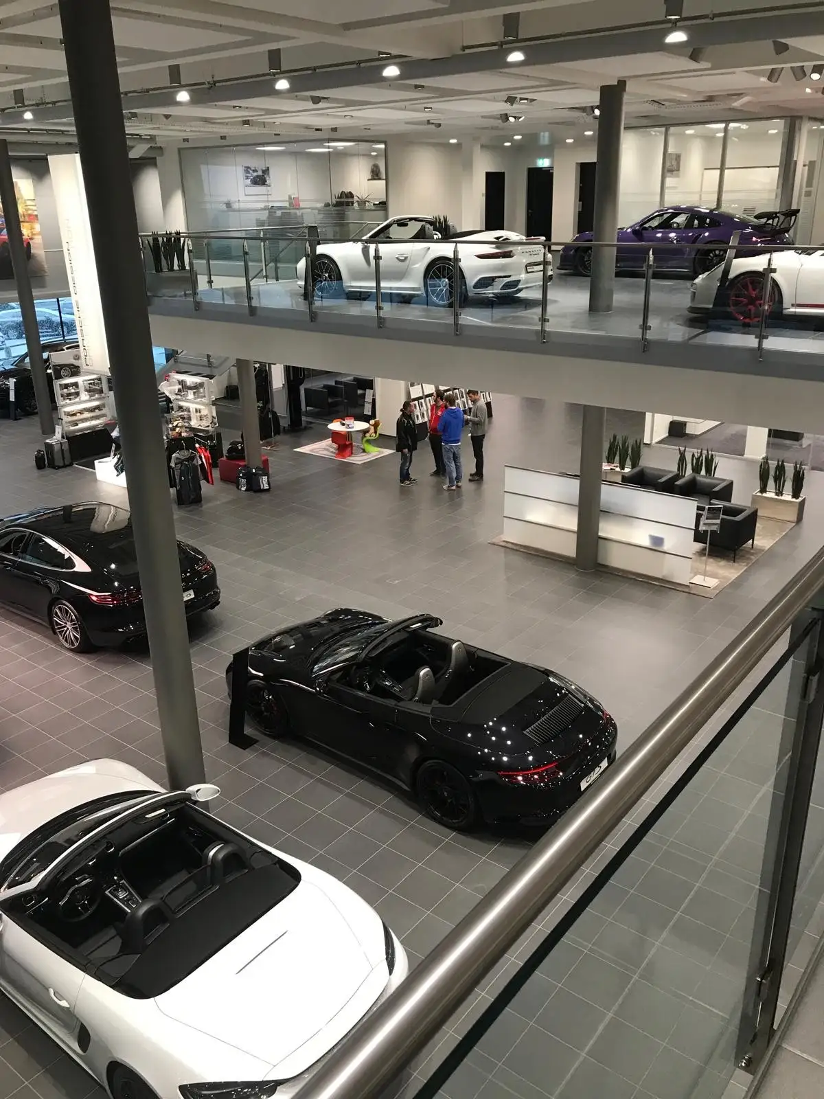 Porsche Zentrum St. Gallen: Galerie