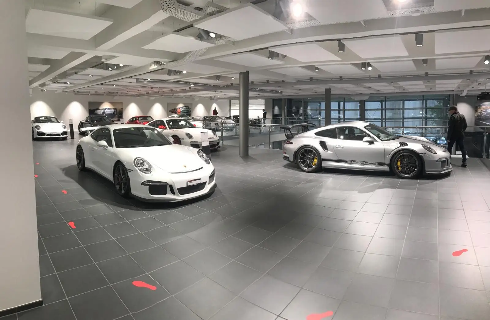 Porsche Zentrum St. Gallen, Showroom